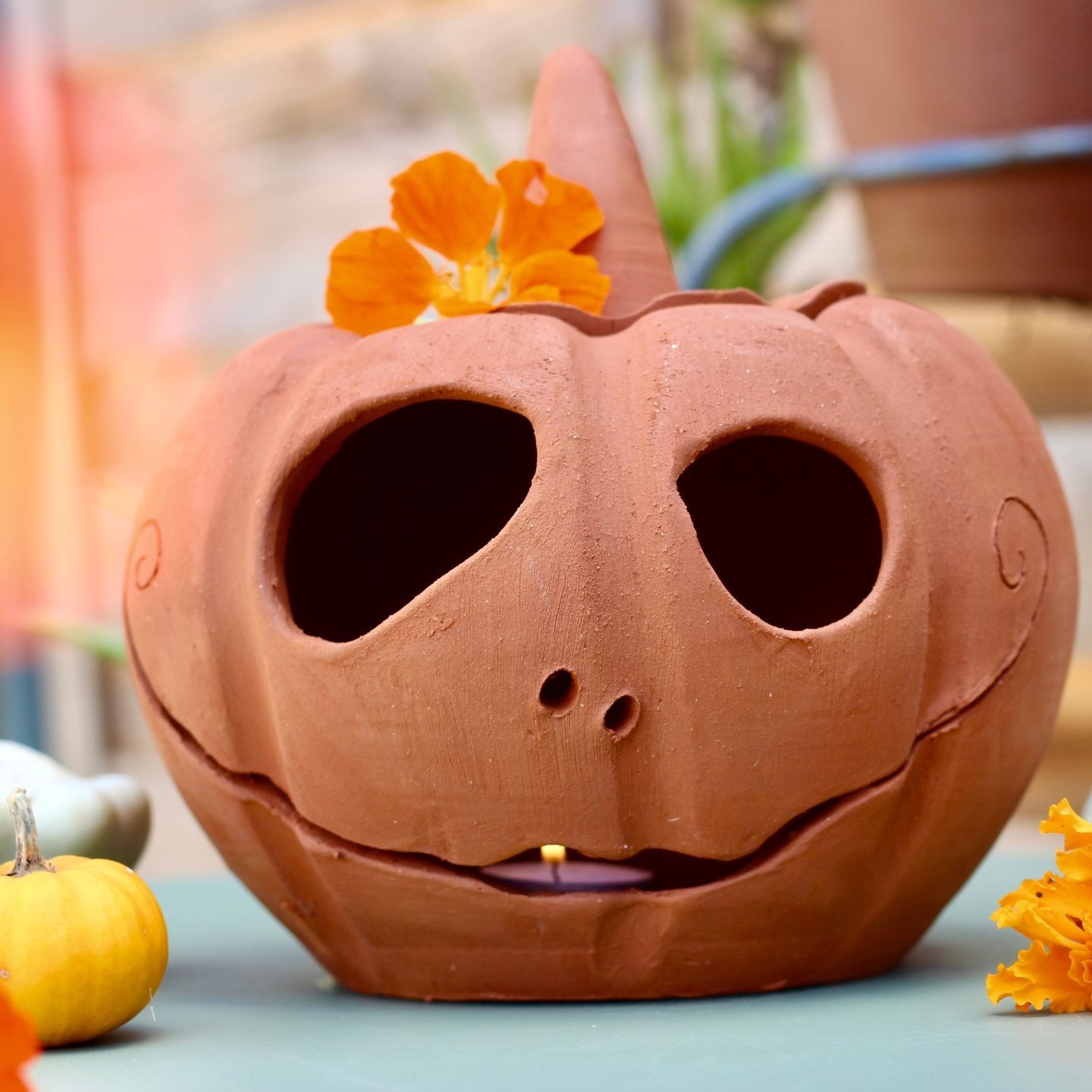 Citrouille en poterie